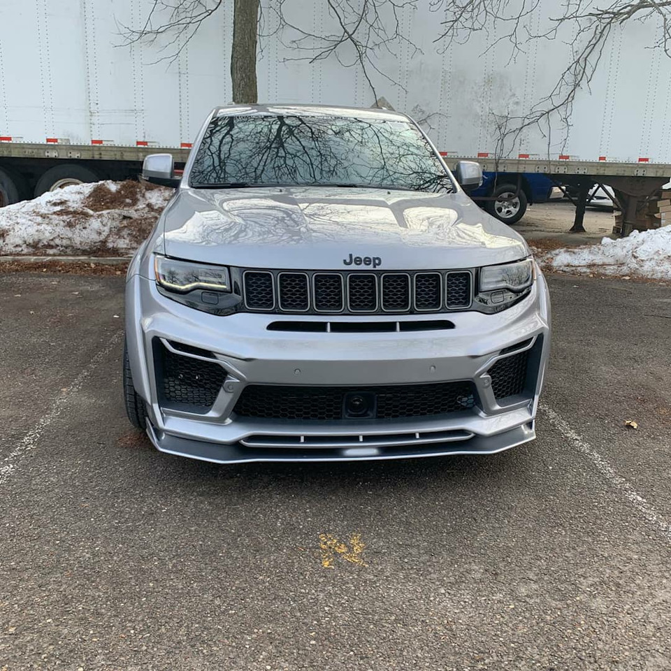 Все-таки серый цвет, лучший цвет 😁 — Jeep Grand Cherokee SRT-8 (WK2), 6,4  л, 2013 года | тюнинг | DRIVE2