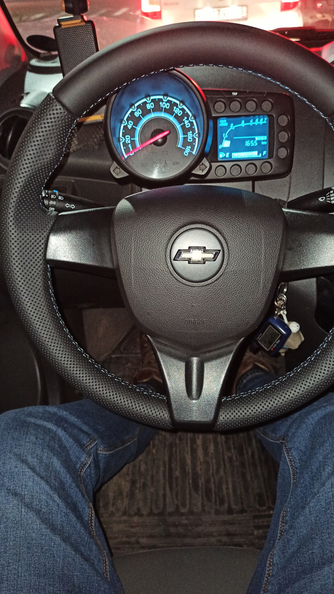 Натуральная кожа на руле и рукоятке КПП. Новые ощущения — Chevrolet ...