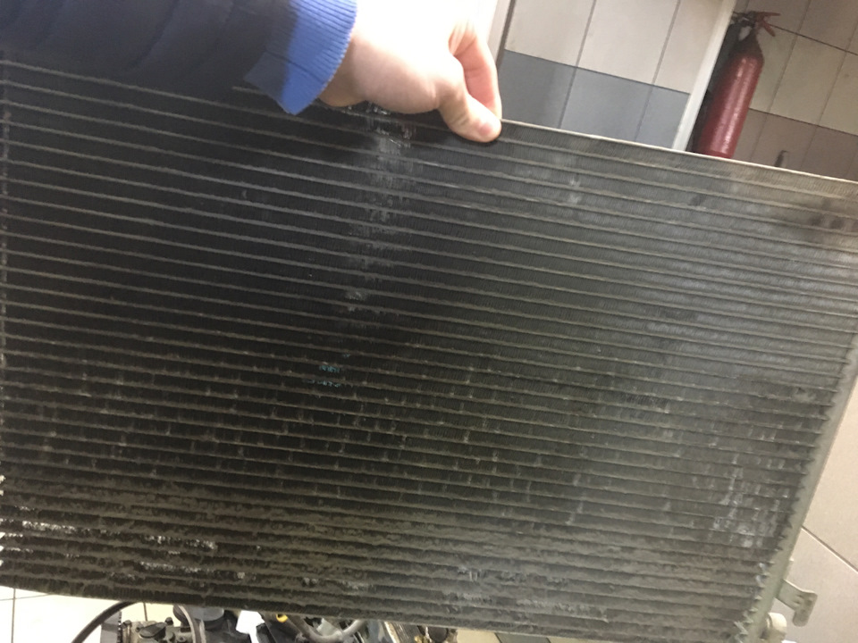 Замена конденсатора кондиционера и чистка остальных. — Saab 9-3 (2G), 2 ...