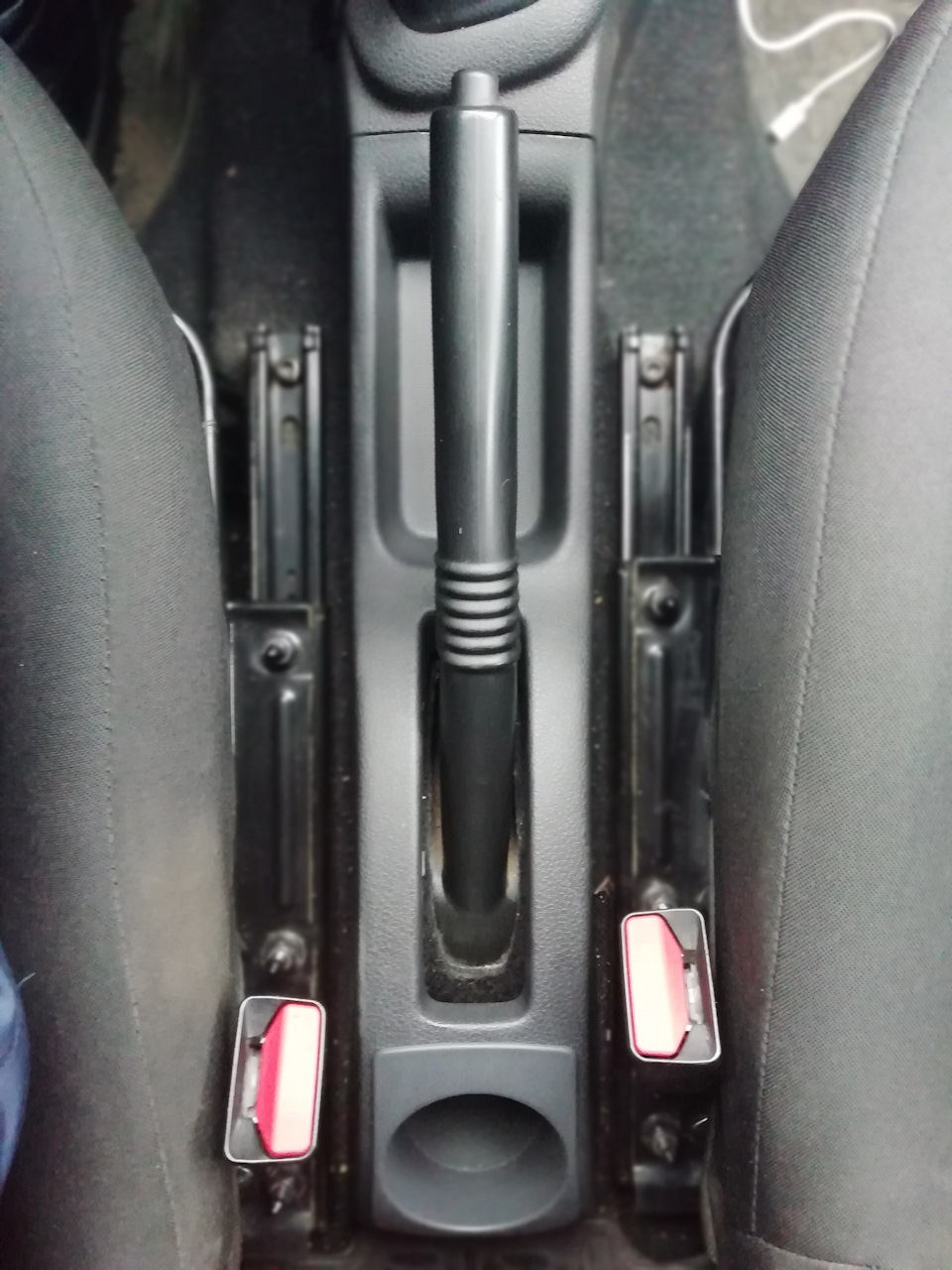 Будем скоро заниматься облицовкой ручника для Рено Логан 2 — Renault ...