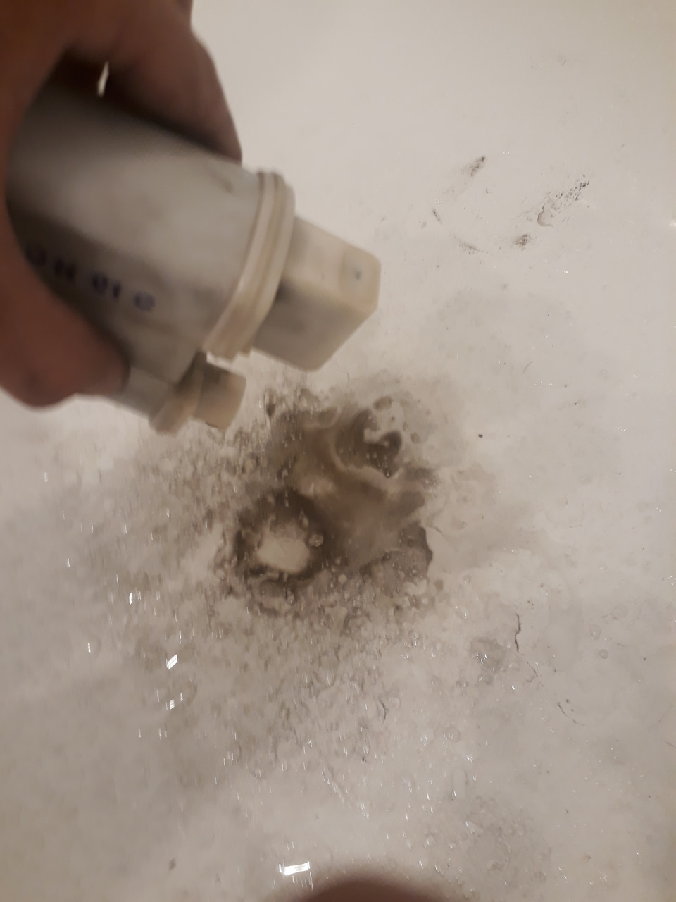 Замена топливного фильтра — KIA Ceed (1G), 1,6 л, 2009 года | своими ...