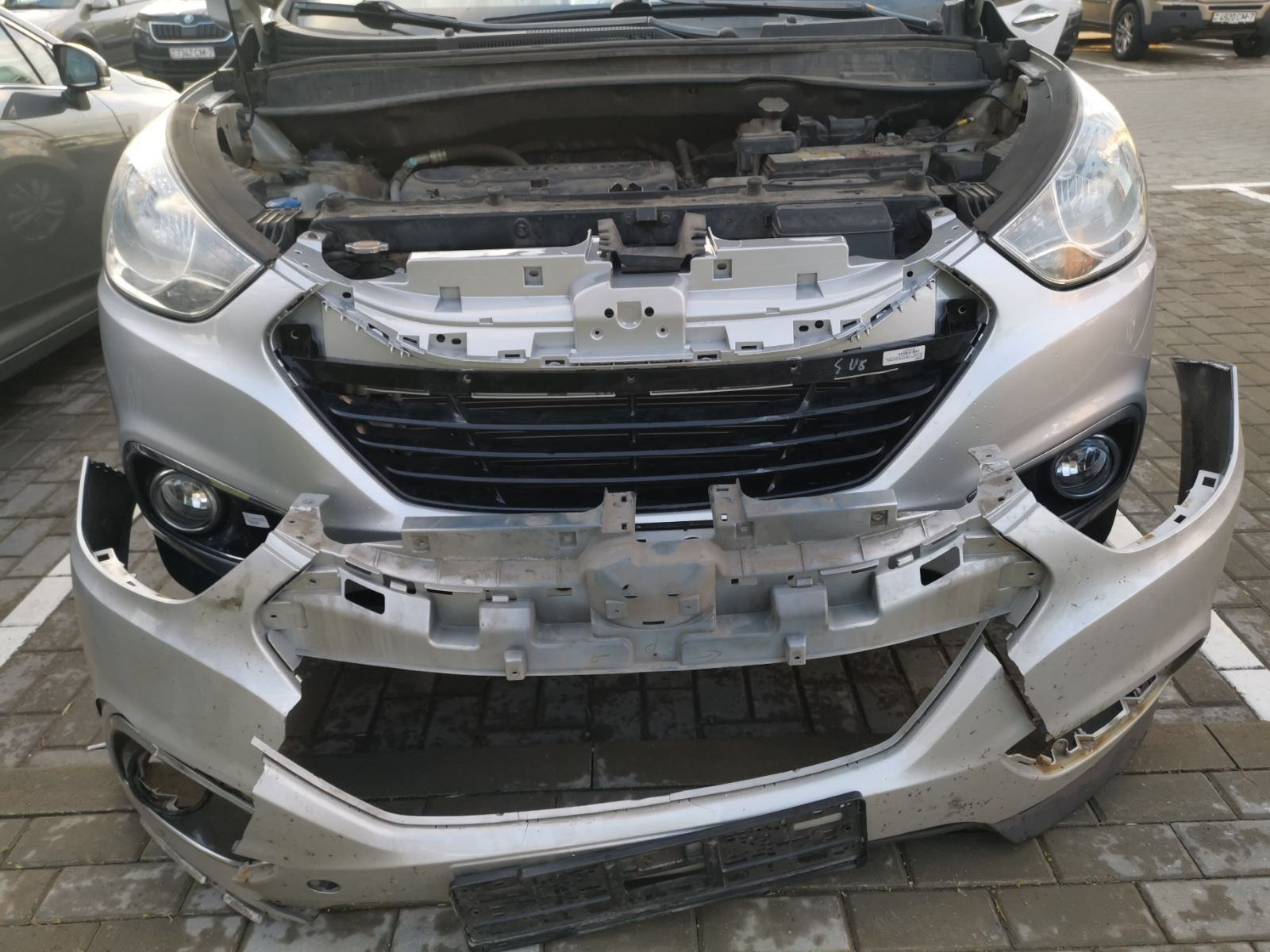 Как снять передний бампер на хендай ix35