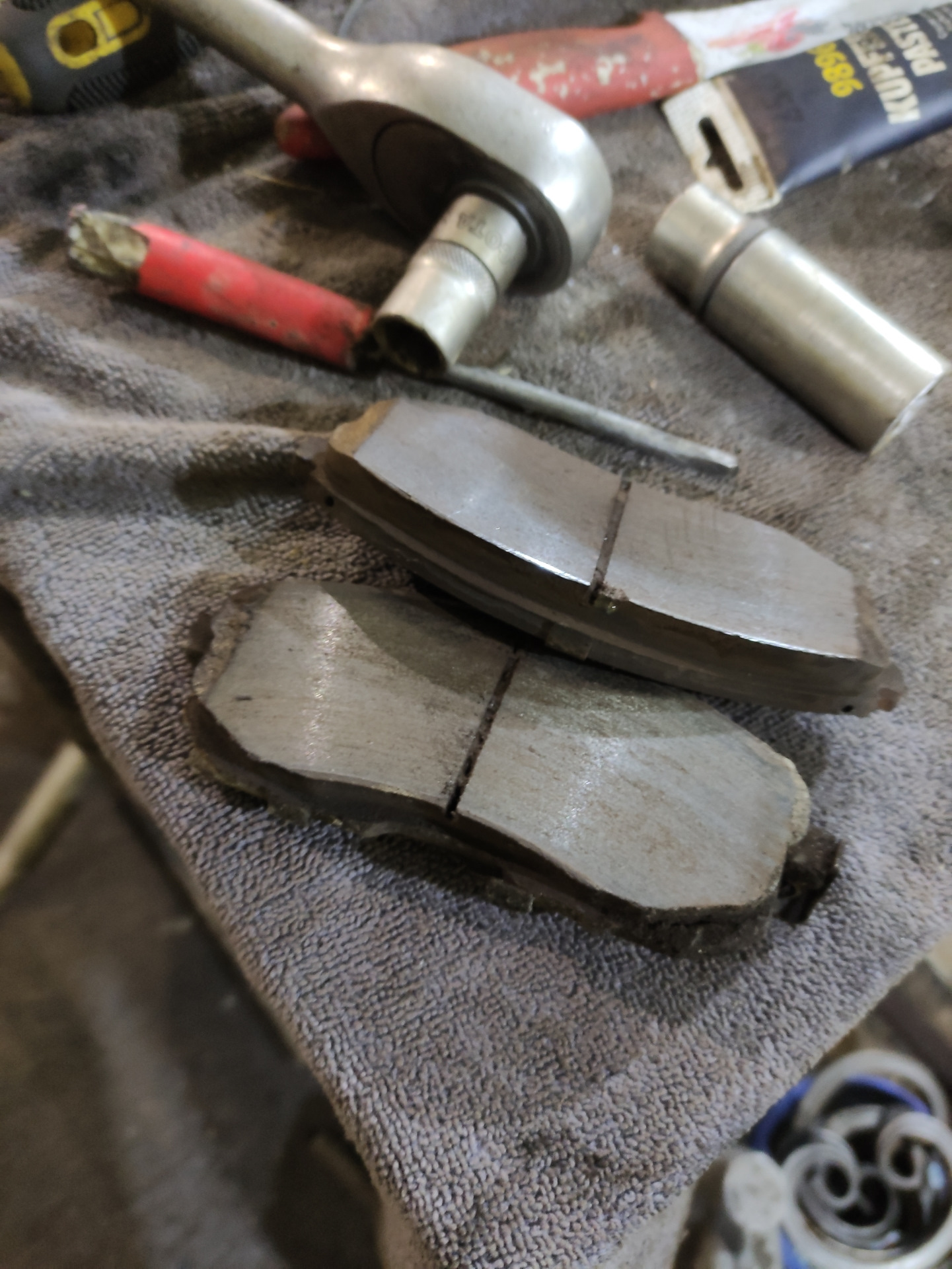 Новые передние тормозные диски и колодки. — Nissan Teana (J31), 2,3 л ...