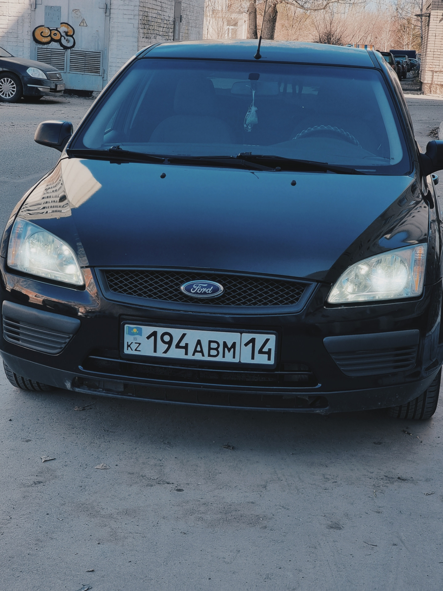 Лампочка ближнего света форд фокус 2. Лампа ближнего света форд фокус 2 дорестайлинг. Лампы фокус 2 дорестайл. Ближний свет форд фокус 2 рестайлинг. Лампы в фары форд фокус 2 рестайлинг.