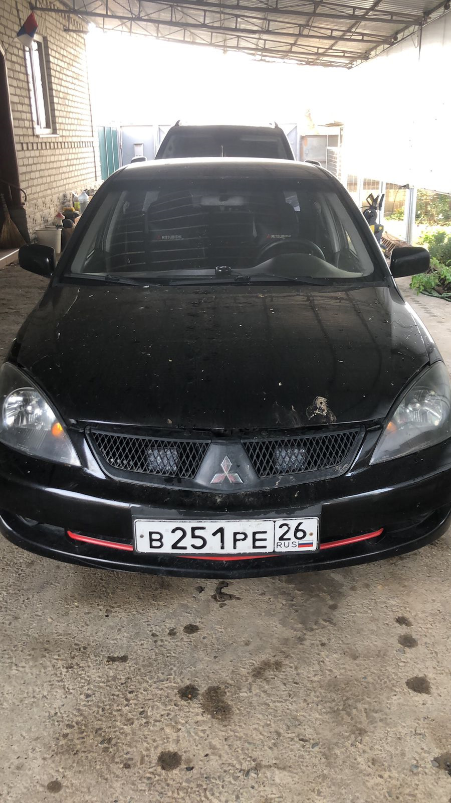 покраска решетки радиатора и подиума номера — Mitsubishi Lancer IX, 1,6 л,  2005 года | своими руками | DRIVE2