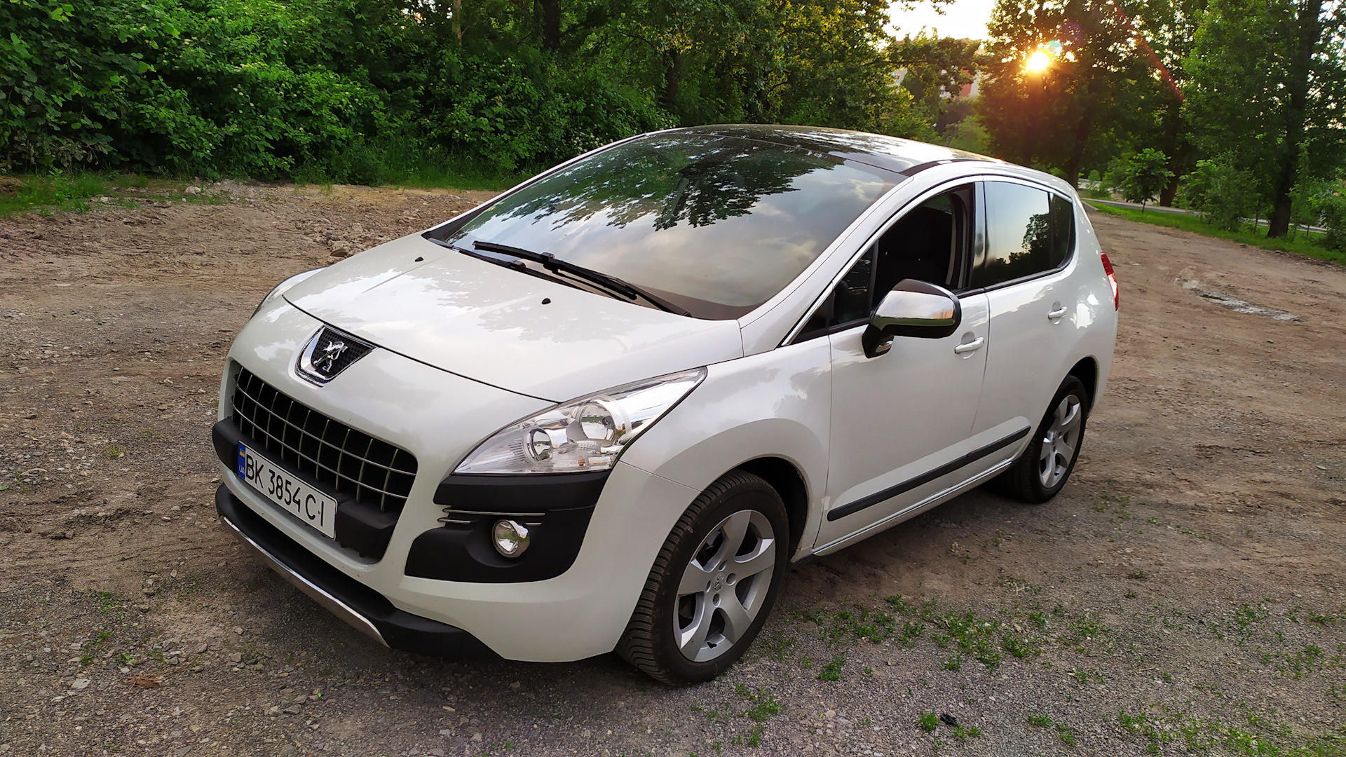 Пежо дизель москва. Пежо 3008 2012 года. Peugeot 3008 1.6. Пежо 3008 дизель. Peugeot 3008 Diesel.