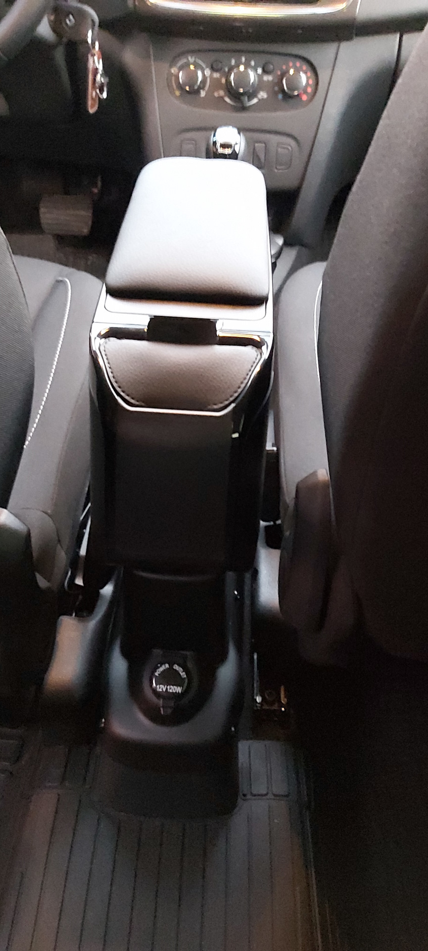 Подлокотник Armster — Renault Sandero Stepway (2G), 1,6 л, 2019 года ...
