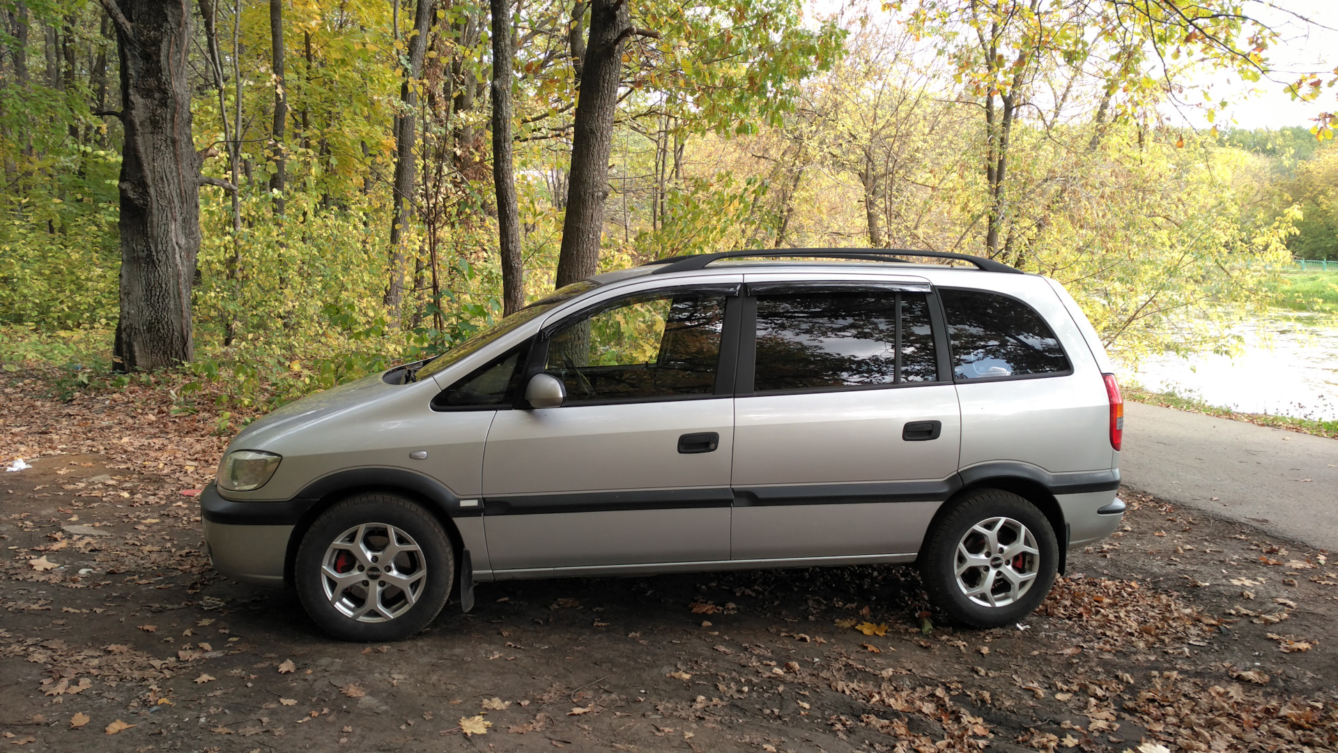 Купить Опель Зафира 2001 Года