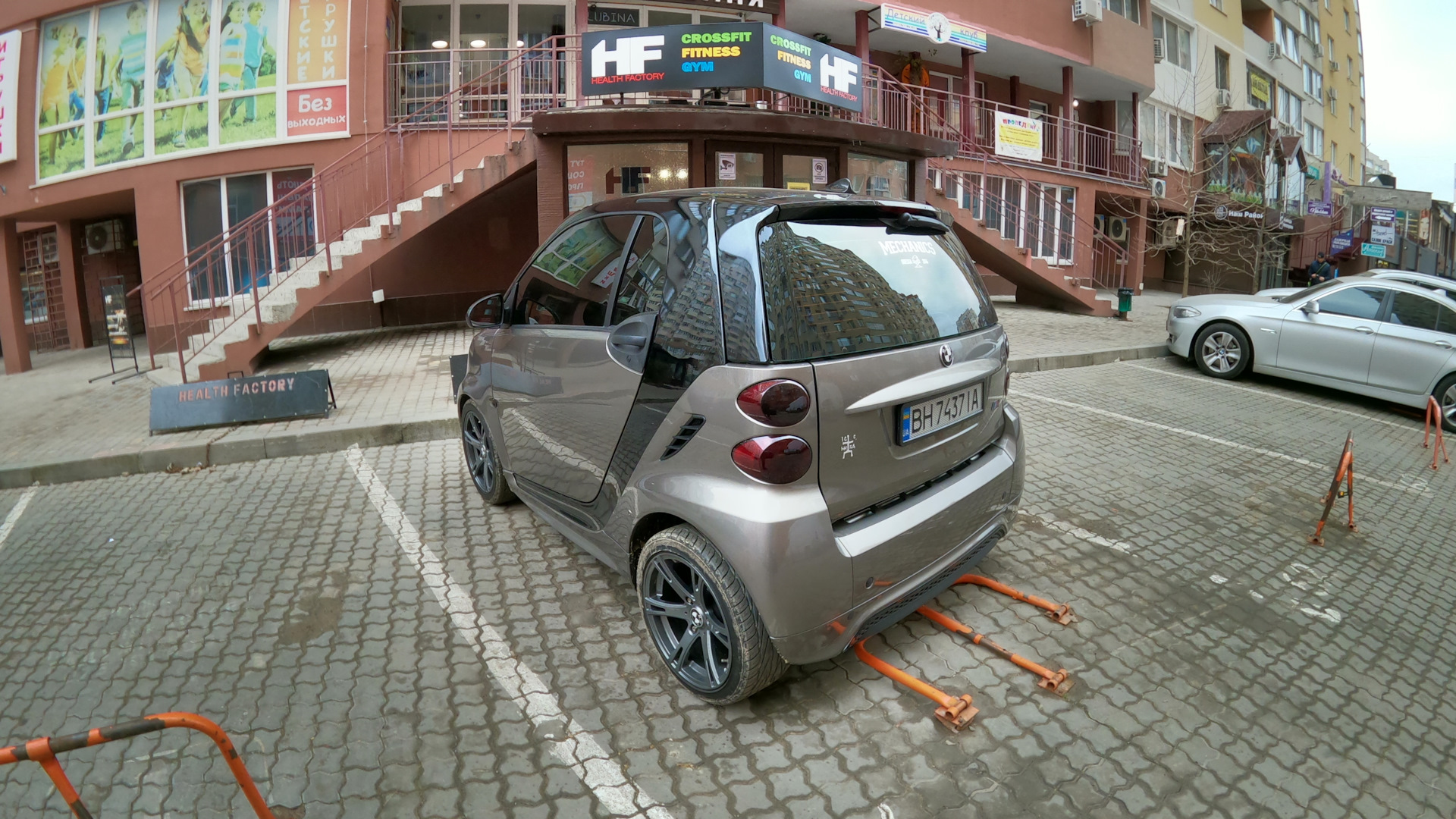 Smart fortwo (2G) 1.0 бензиновый 2014 | BMW X0.5M на DRIVE2