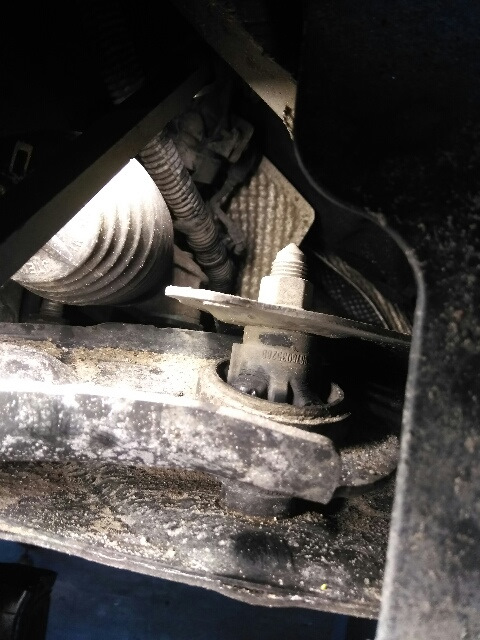 "Опять скрипит потертое седло" или замена задних сайлентблоков ...