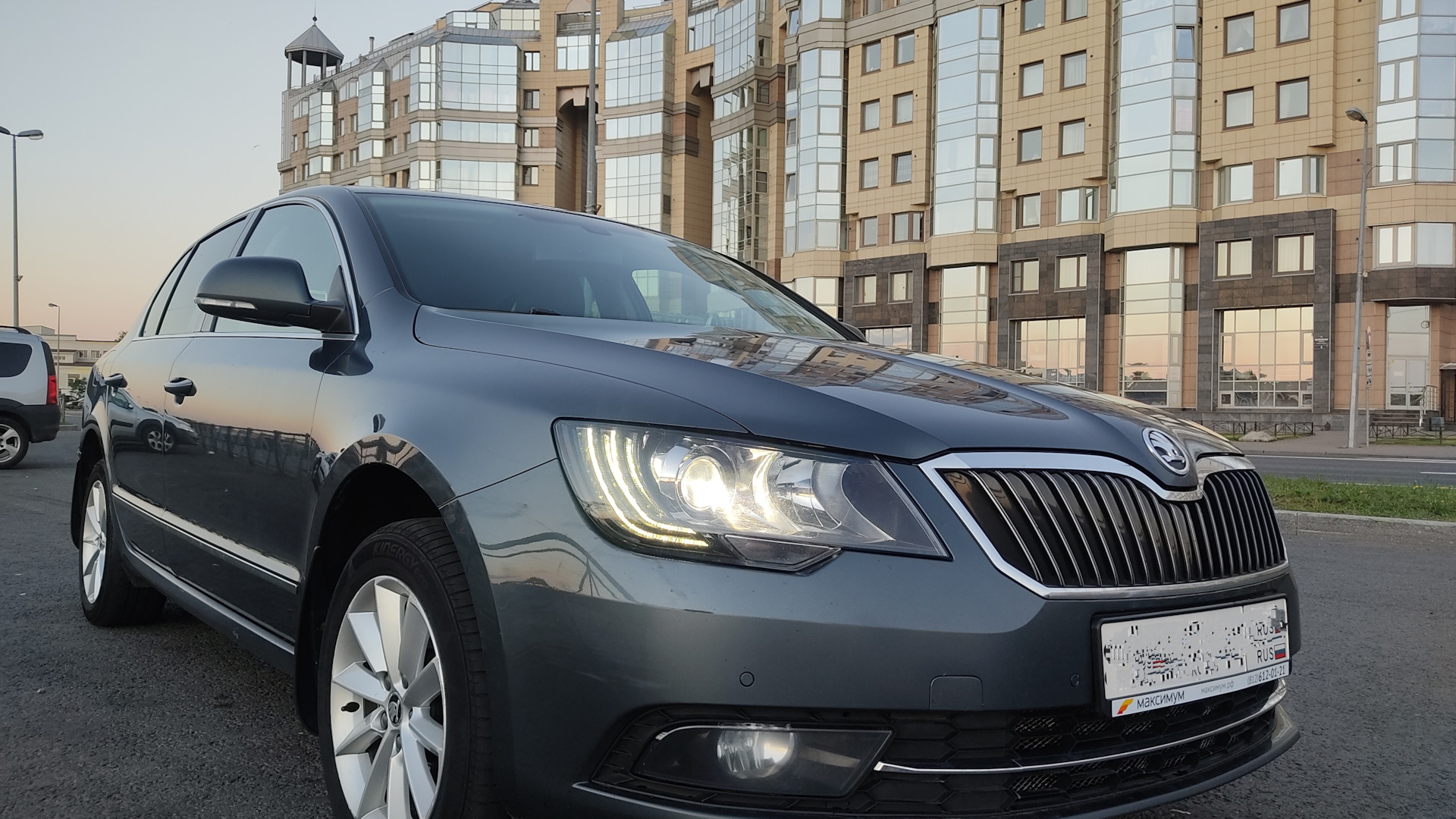 Skoda Superb Mk2 1.8 бензиновый 2014 | II rest. Grey flagship на DRIVE2