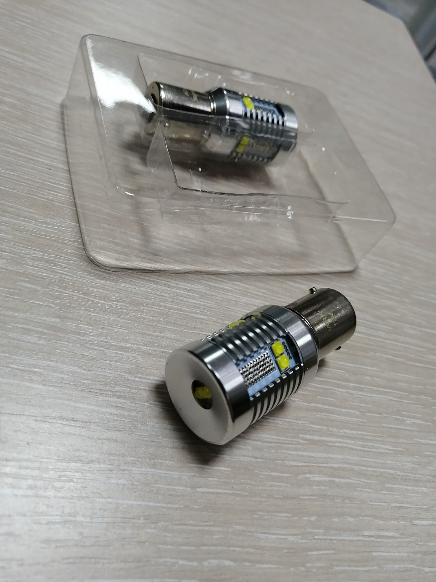 диоды задний ход. диодная лампа р 21. диоды в задний ход 2102. автолампа светодиодная "33smd" заднего хода p21w. диоды задний ход.