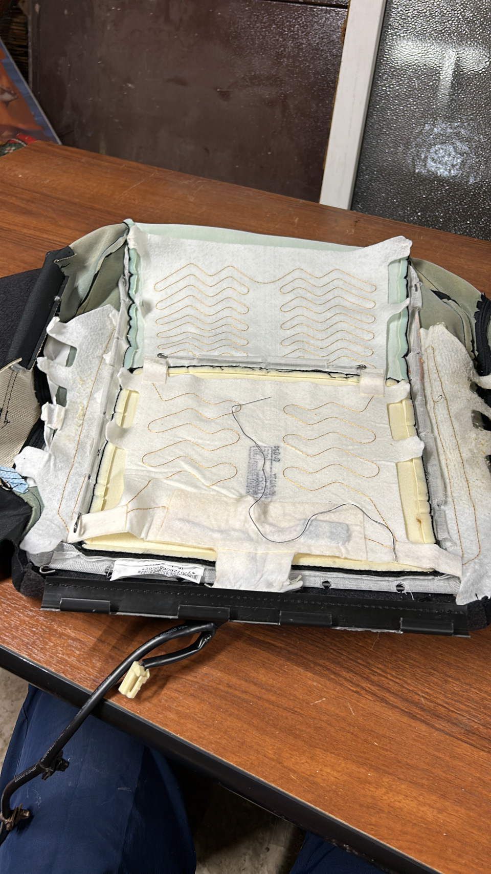 Перешил подогрев на черные обивки — Toyota Land Cruiser Prado 150-series