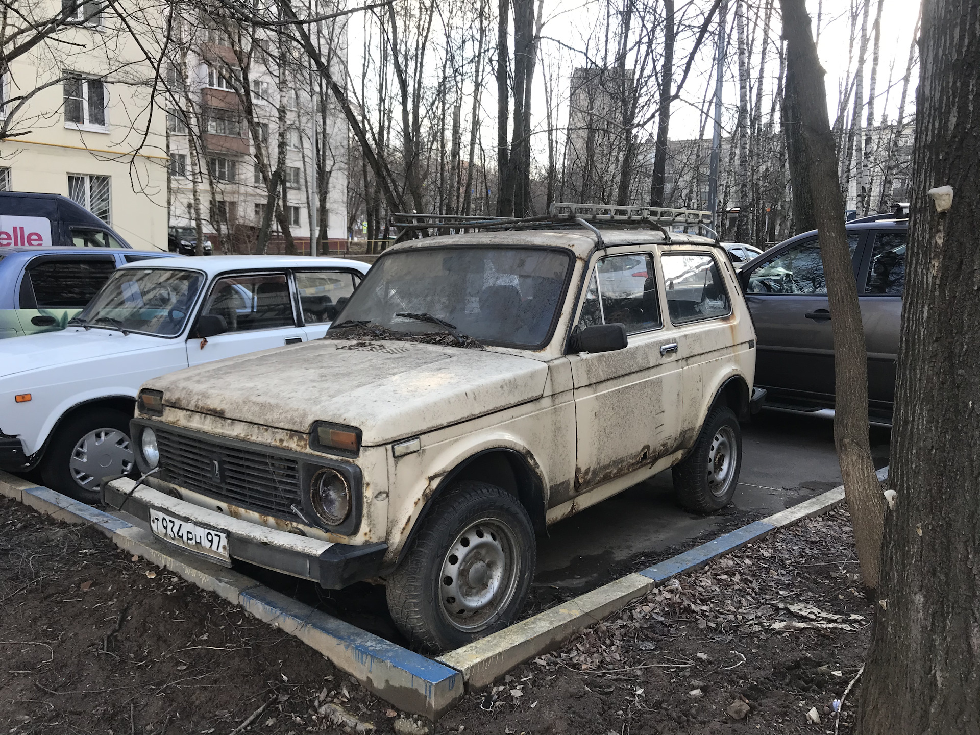 брошенные автомобили в москве