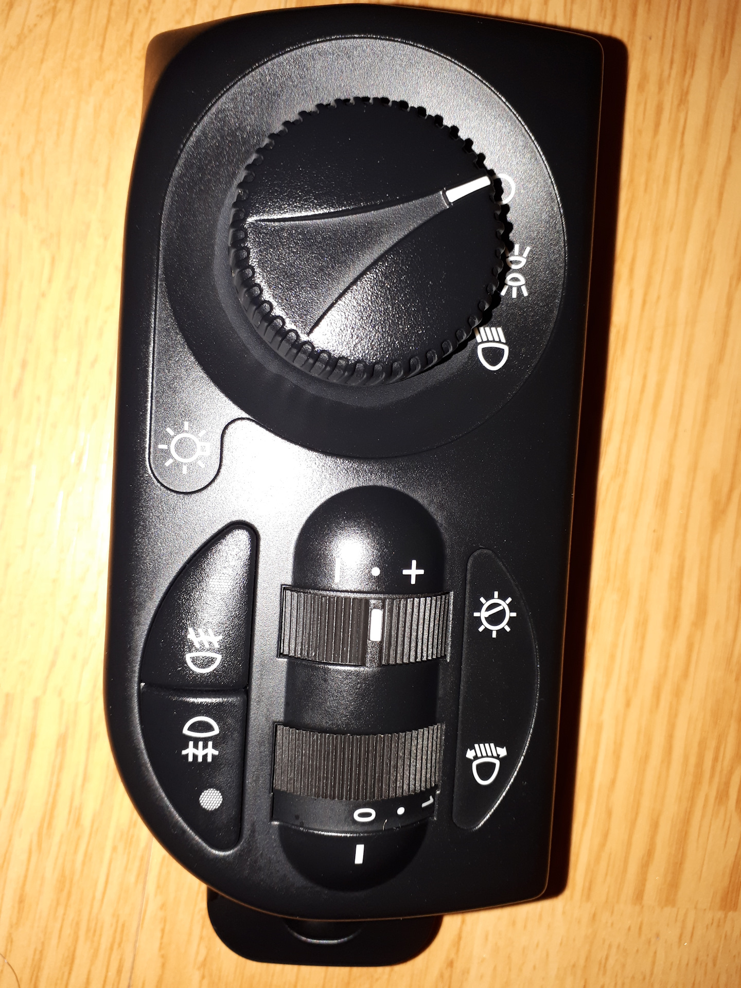 Мус приора люкс. Мус приора 1. Мус приора 2. Блок мус приора 1 люкс. Мус переключатель лада приора 2170.