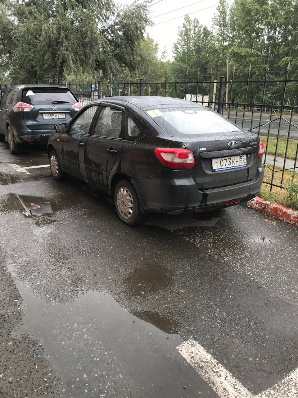 Тонировка зад в 5%, перед 50%+полоса — Lada Гранта Лифтбек (1G), 1,6 л ...