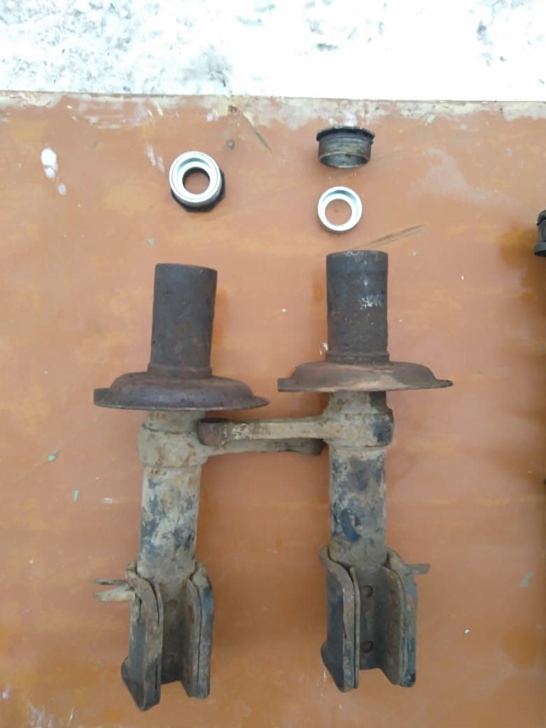 Потекла передняя левая стойка амортизатора. Часть 1. — Suzuki Every ...