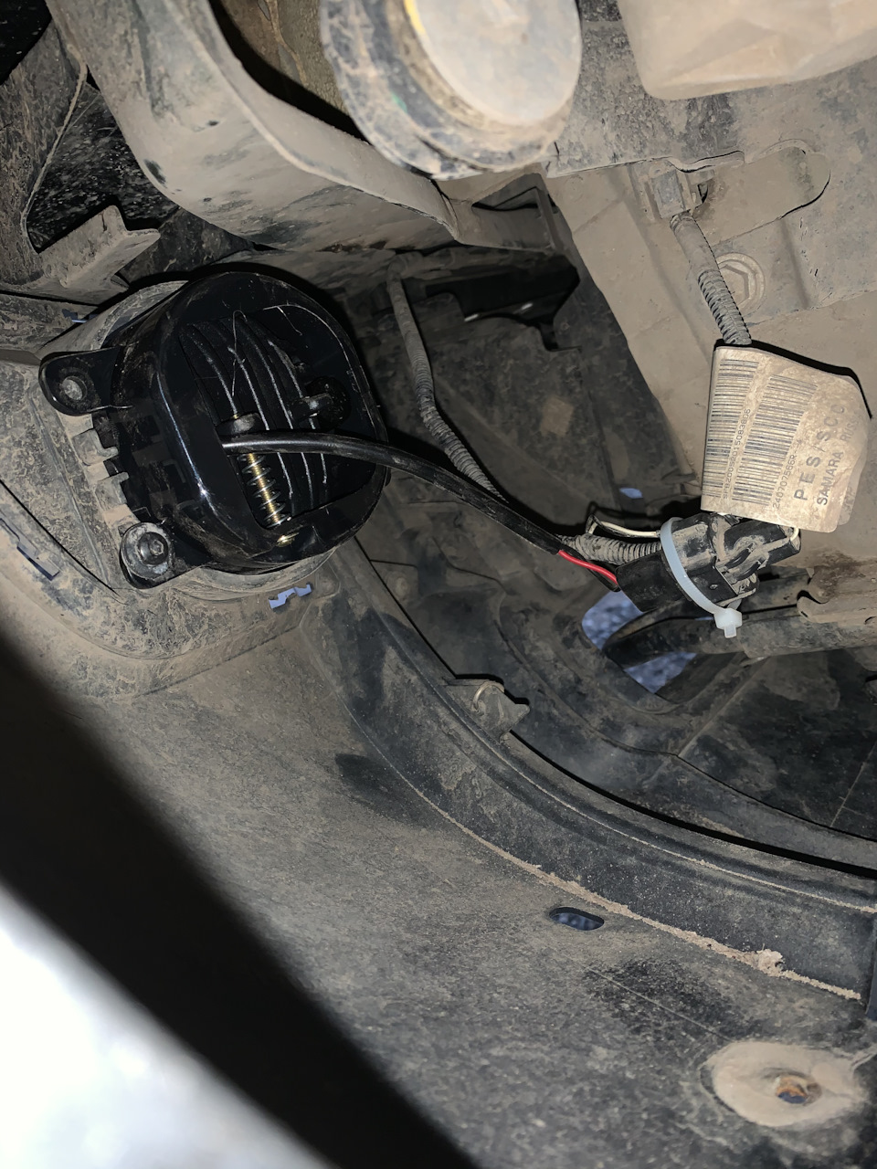 240707566R Проводка бампера пер RENAULT | Запчасти на DRIVE2