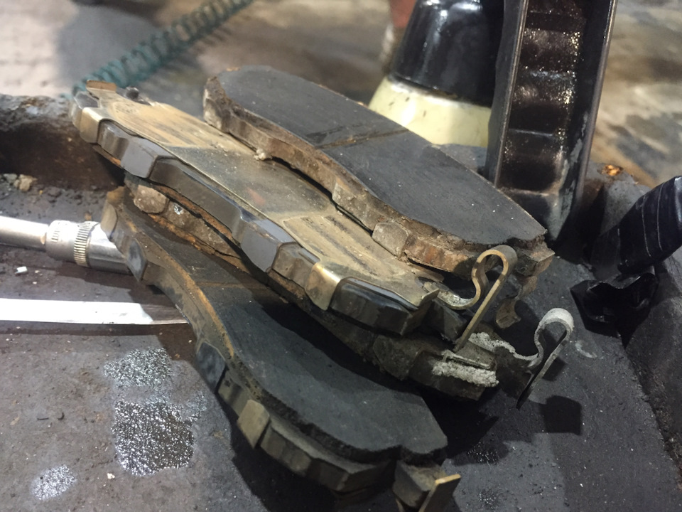 Диски тормозные спереди и колодки вкруг! — Nissan Teana (J32), 2,5 л ...