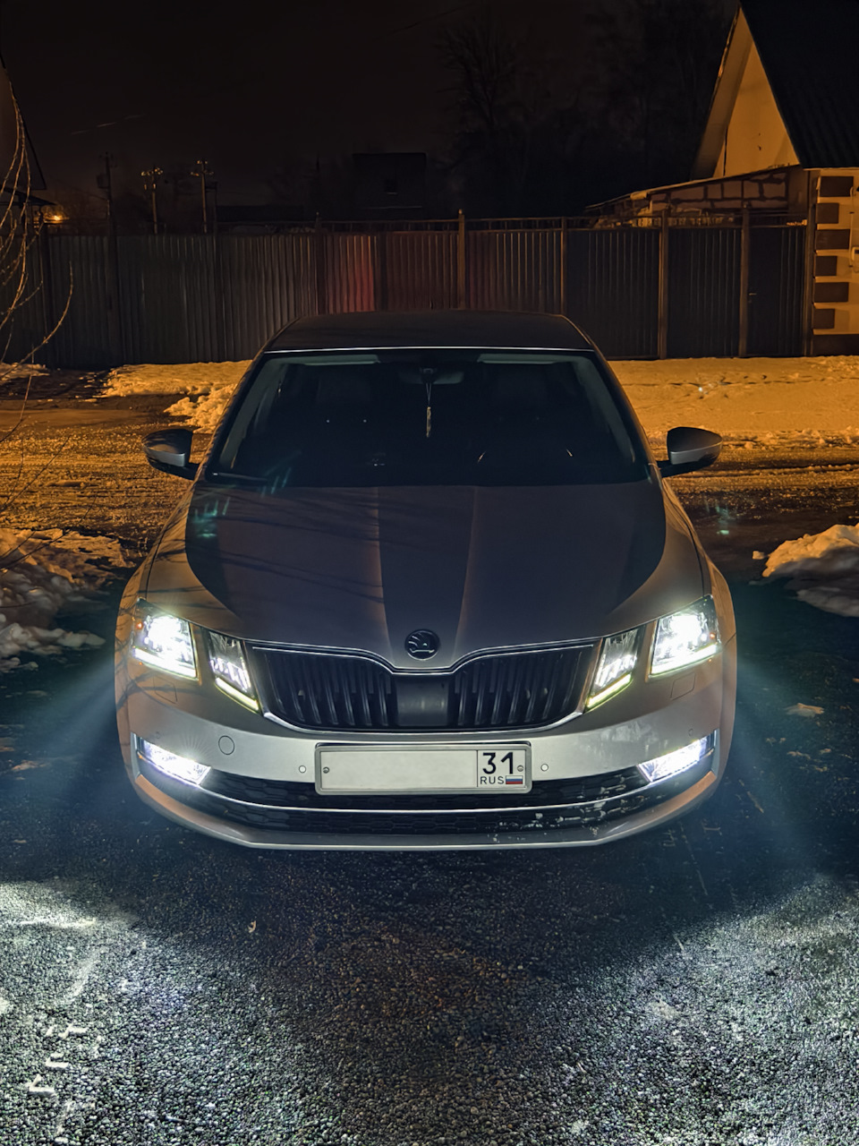 Светодиодные лампы в ПТФ — Skoda Octavia A7 Mk3, 1,8 л, 2019 года ...