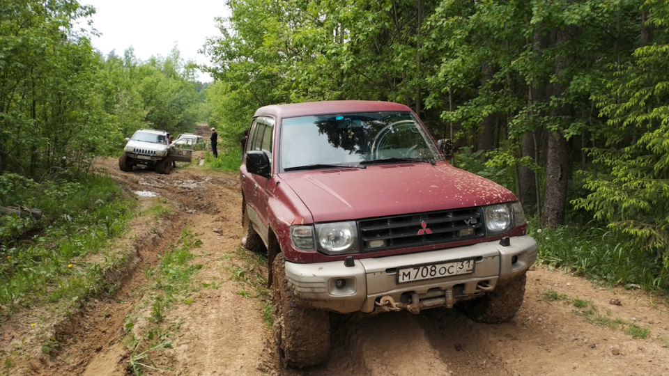 Mitsubishi Pajero (2G) 3.0 бензиновый 1998 | Японский уазик на DRIVE2