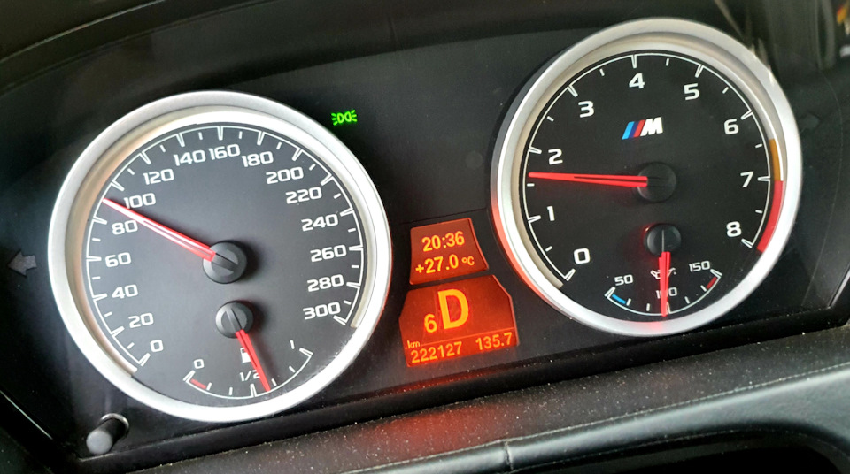 Новые передние колодки. TRW SPORT против пыли. — BMW X6 M (E71), 4,4 л ...