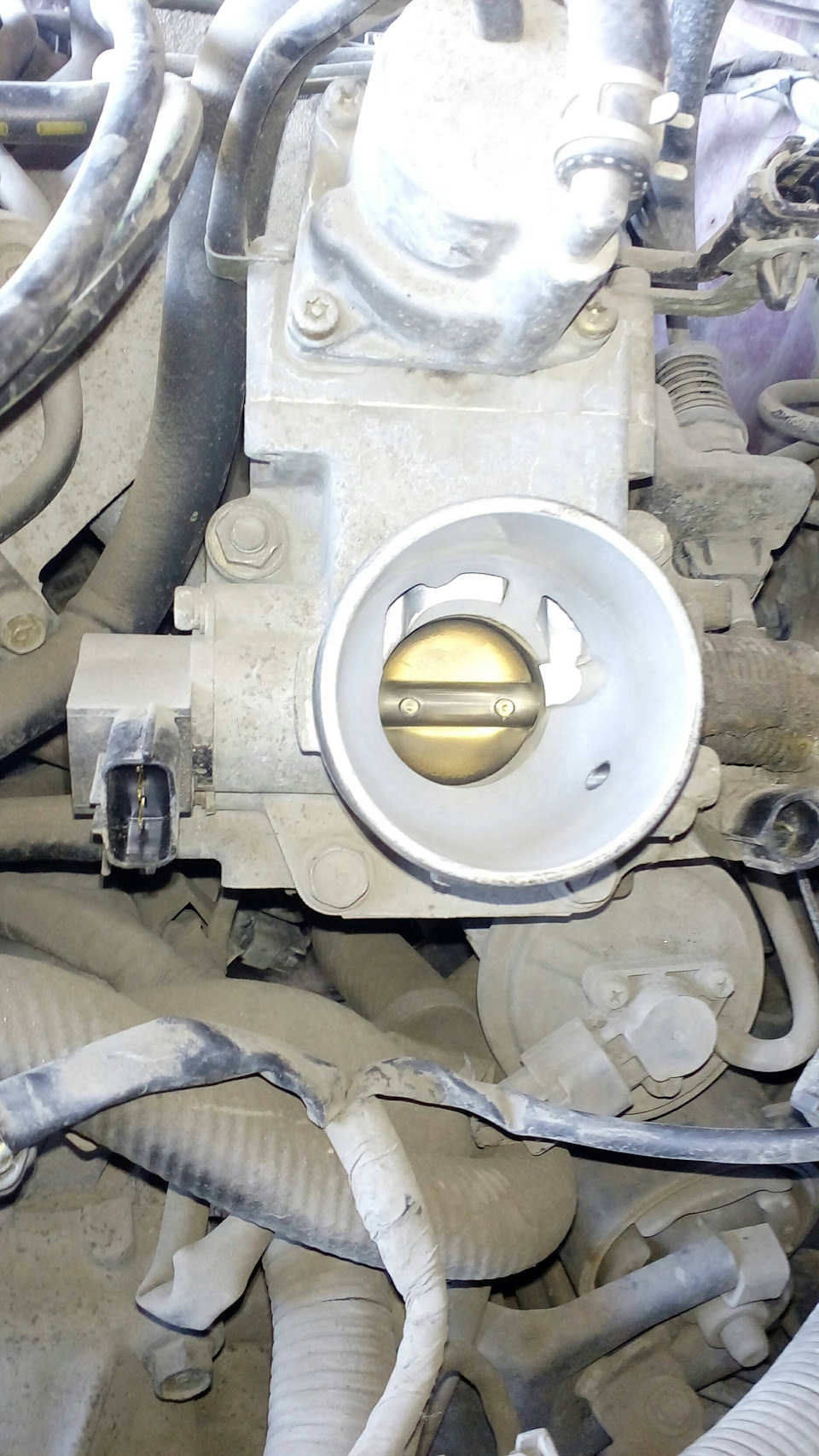 Чистка дроссельной заслонки! — Mazda 626 IV (GE), 1,8 л, 1996 года ...