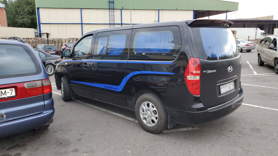 Hyundai Grand Starex винилография