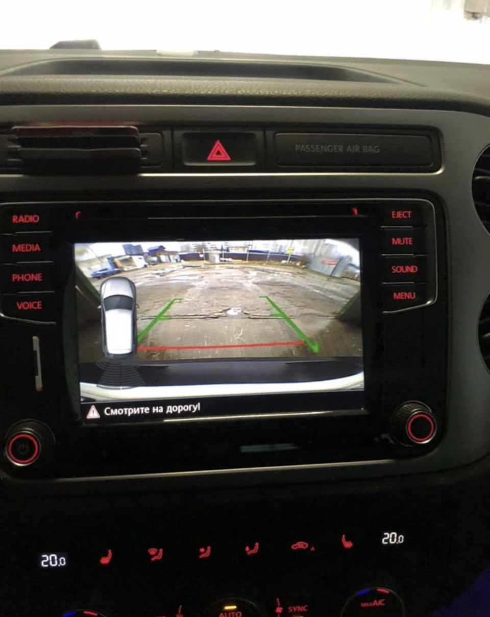 камера заднего вида с омываемой — Volkswagen Tiguan (1G), 2 л, 2016 ...