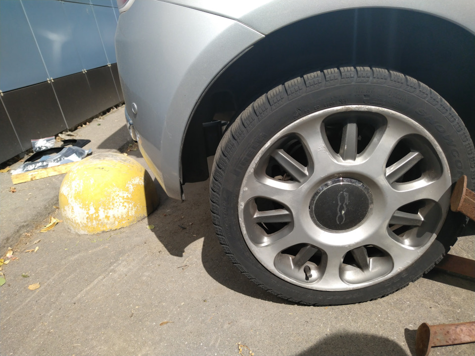Установка брызговиков на Фиат 500 — FIAT 500C, 1,4 л, 2012 года ...