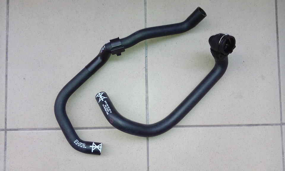 патрубки ОЖ — Skoda Yeti