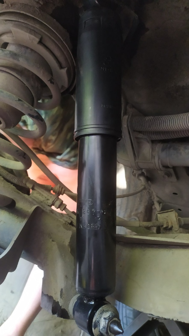 Замена задних амортизатор на Солярисе от фирмы CTR — Hyundai Solaris ...