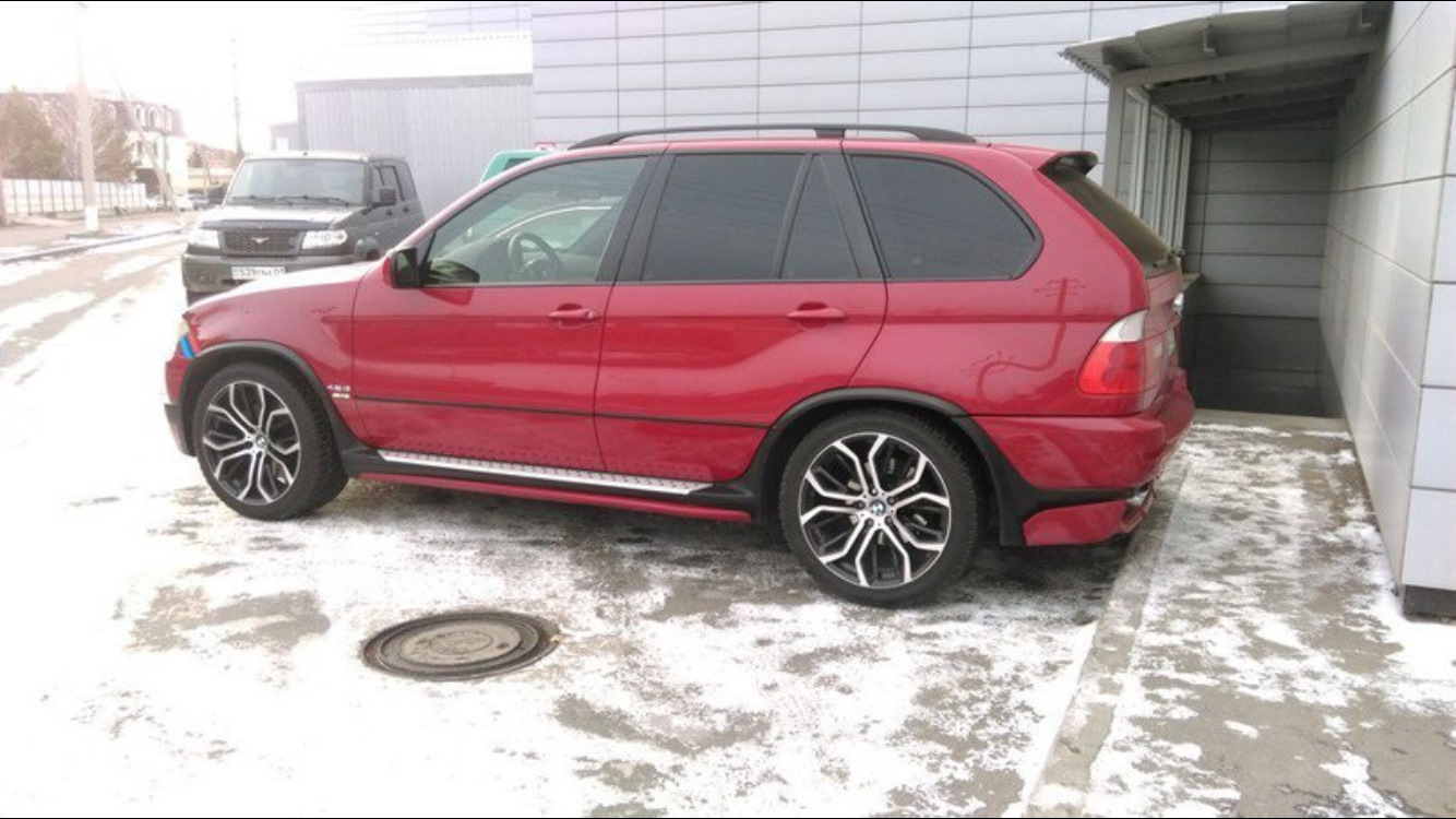 Порог х5. Пороги для BMW x5 e53. Пороги БМВ х5 е53. Е53 пороги Performance. BMW e53 пороги перфоманс.