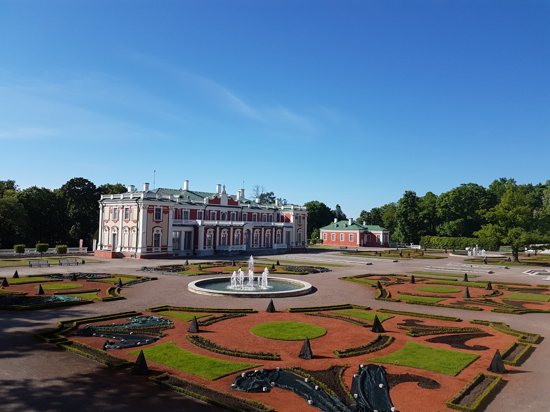 Парк кадриорг в таллине