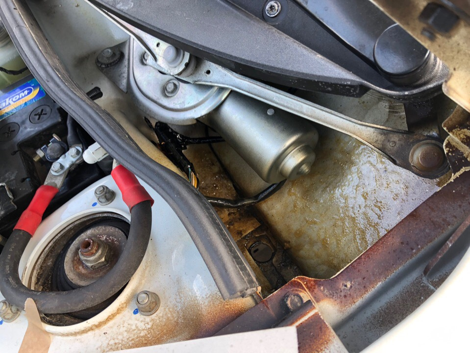 JcAAAgIk1uA 960 Как обработать пороги автомобиля изнутри самому на гранте