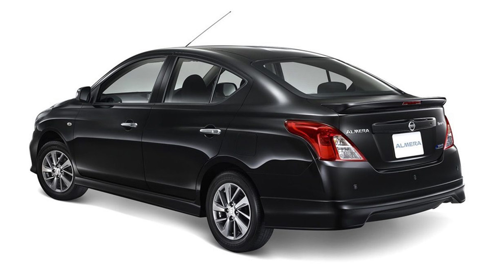 nissan almera 2015