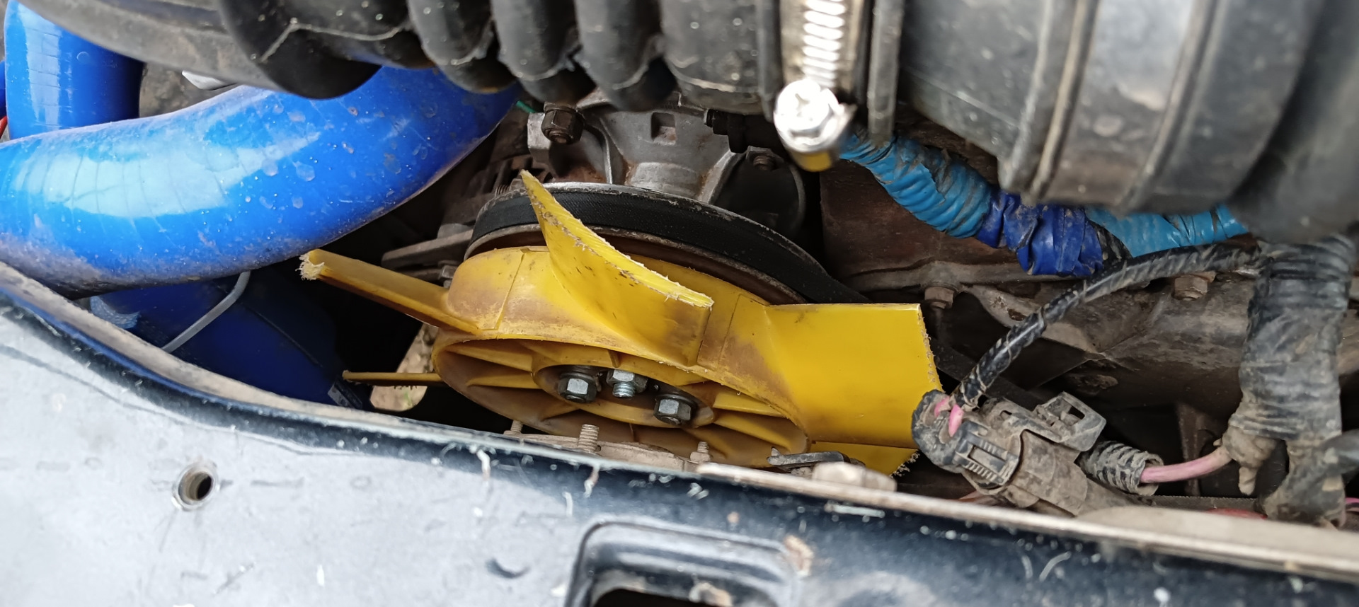 Корпус помпы 2101+принудительный вентилятор — Chevrolet Niva (1G), 1,7 ...