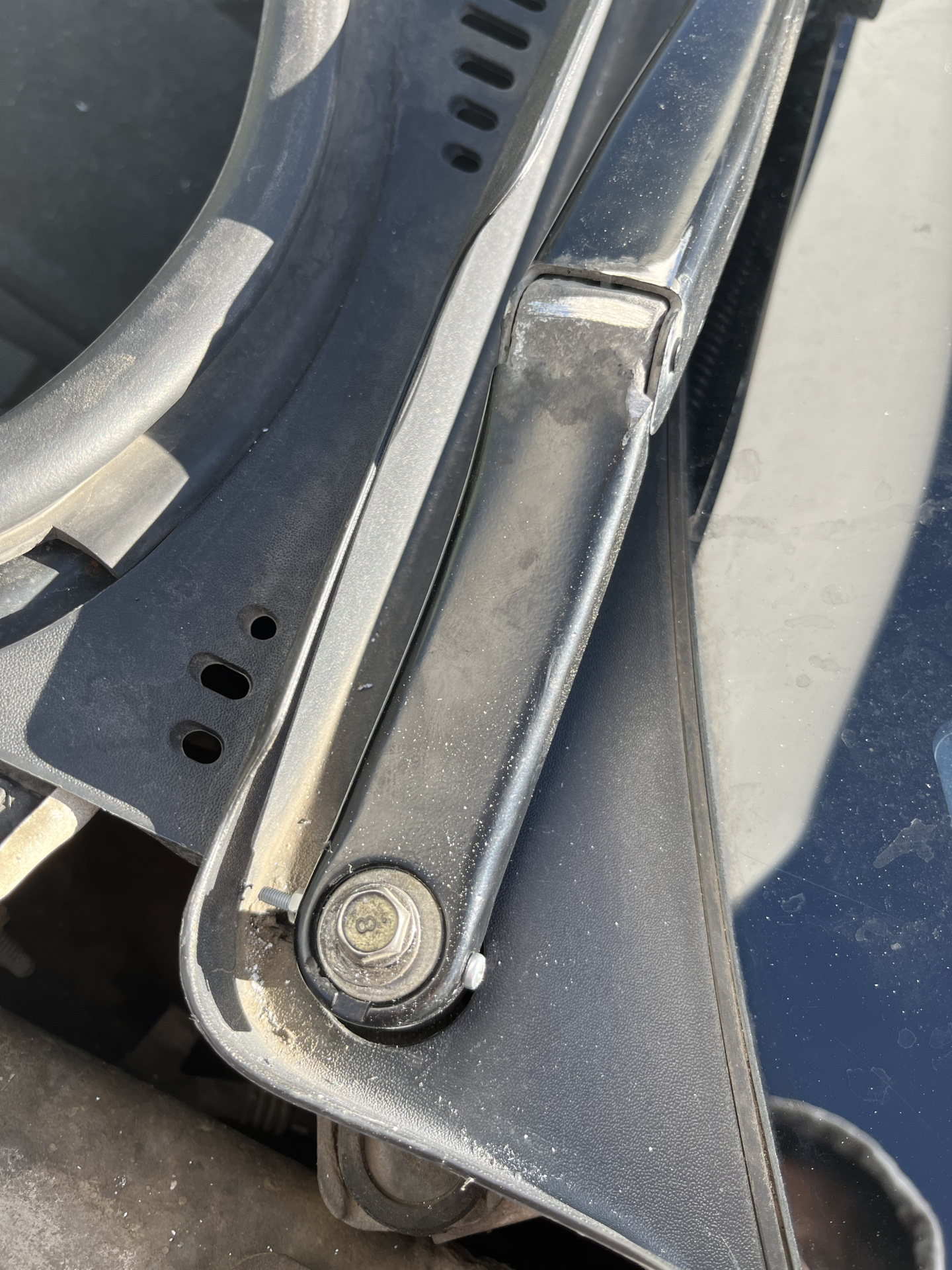 Сорвало шлицы дворника vw — DRIVE2