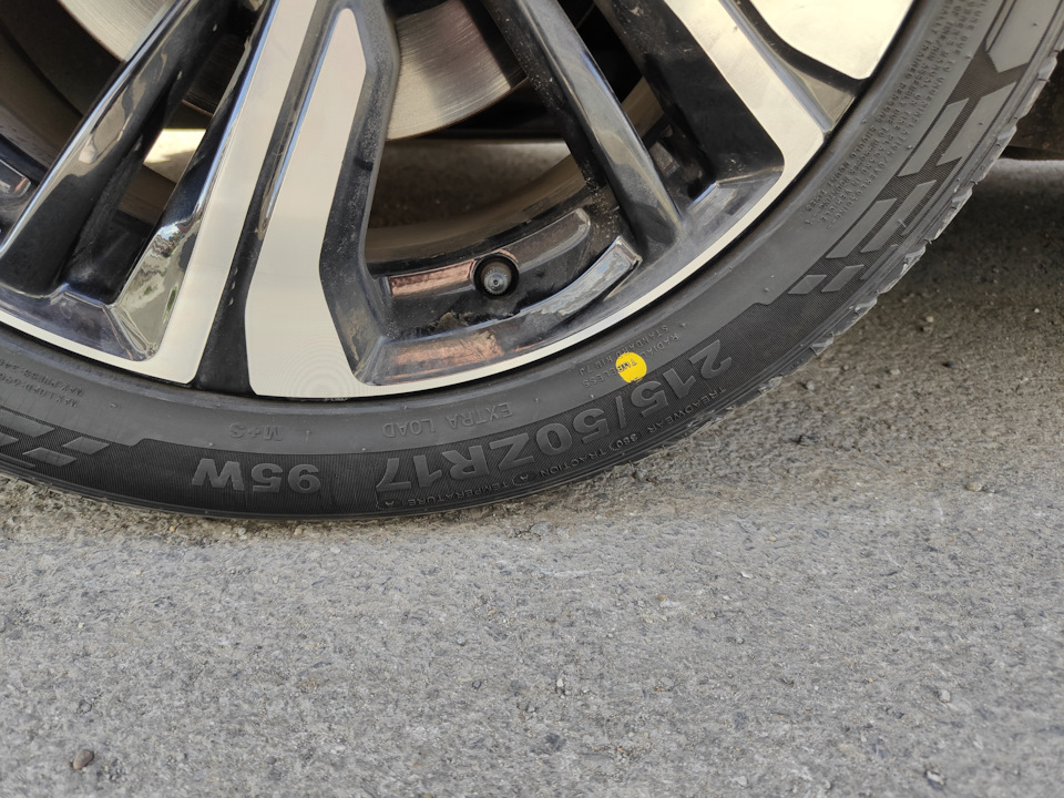 8 — Honda Civic 4D (10G). Запчасти на фото: 302717