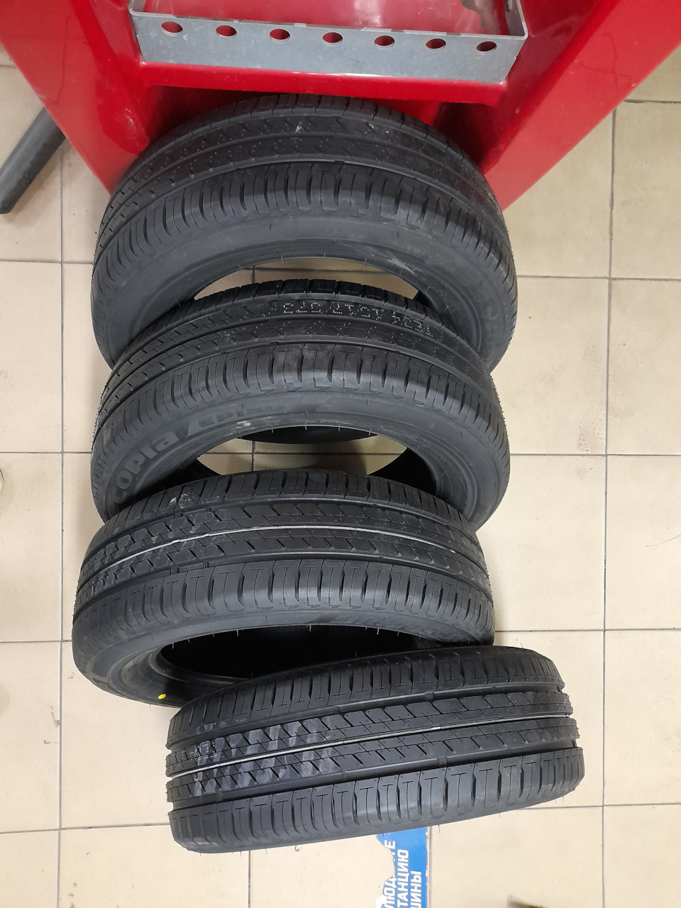 Bridgestone Ecopia 150 185/60R14 — Skoda Fabia Mk2, 1,2 л, 2007 года | шины  | DRIVE2