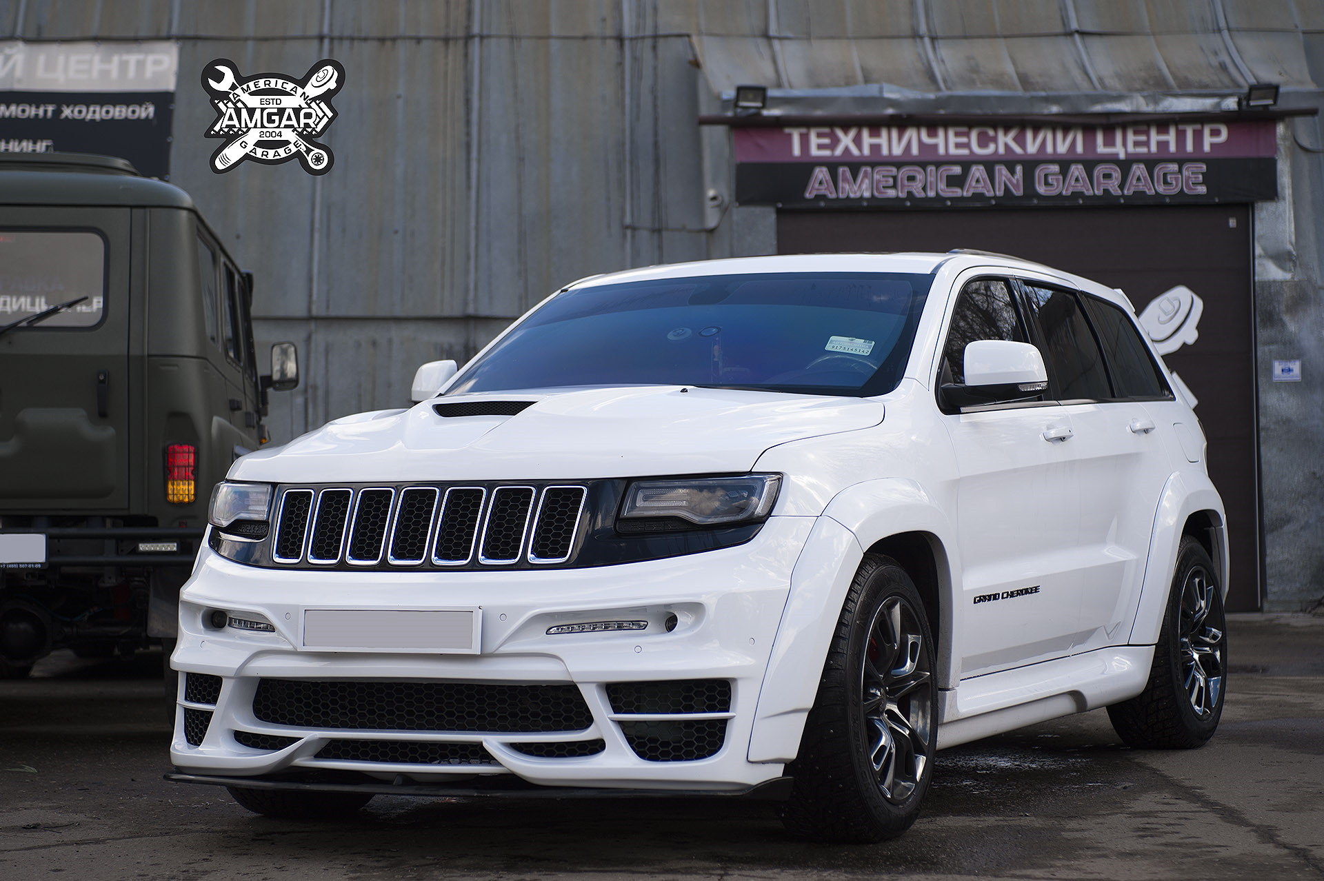 Grand Cherokee srt8 карбоновые накладки