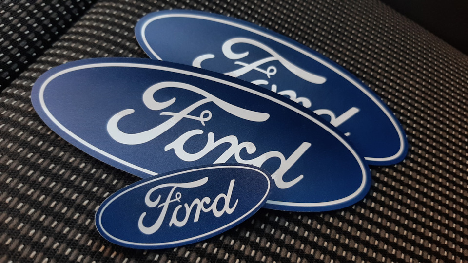 Наклейки на эмблему на Ford Focus Sedan II, Ford Focus Hatchback II ...
