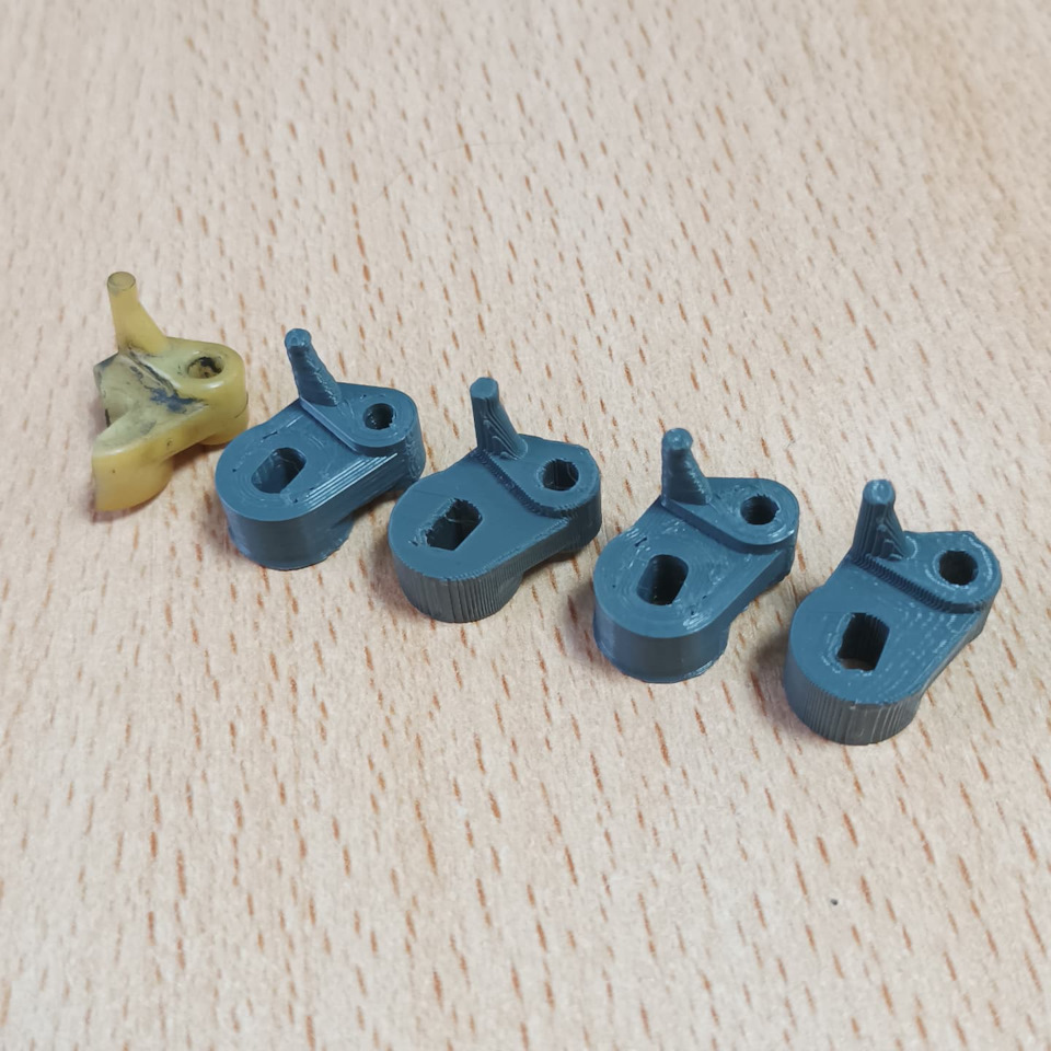 Сломалась пластмасска на подсос на карбюраторе pierburg 1b, Опель ...