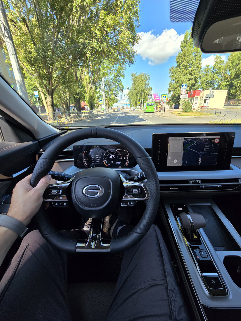 Место пилота — GAC GS4