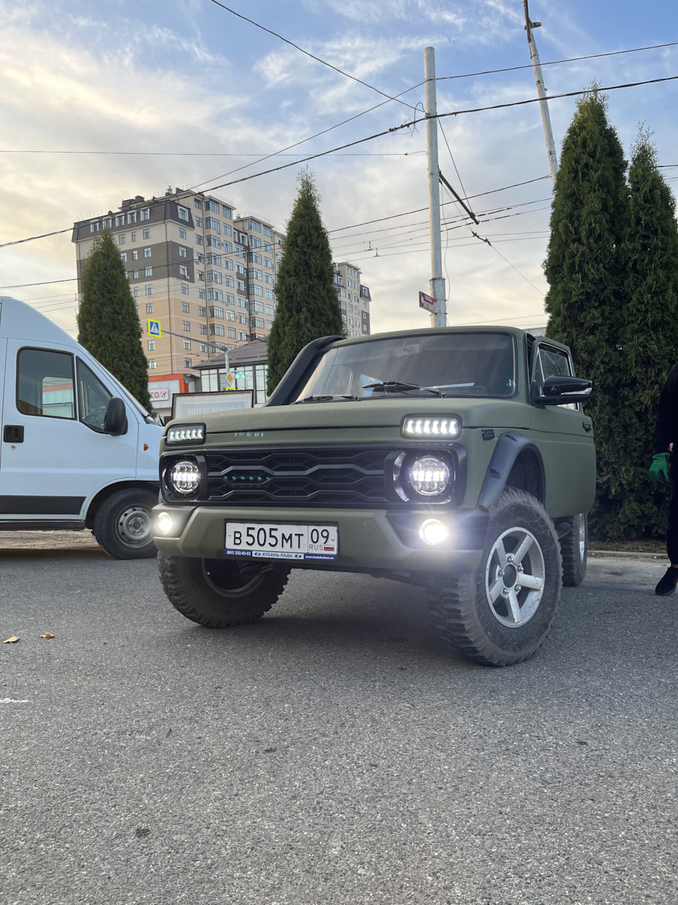 Поставил туманки — Lada 4x4 3D, 1,7 л, 1996 года | тюнинг | DRIVE2