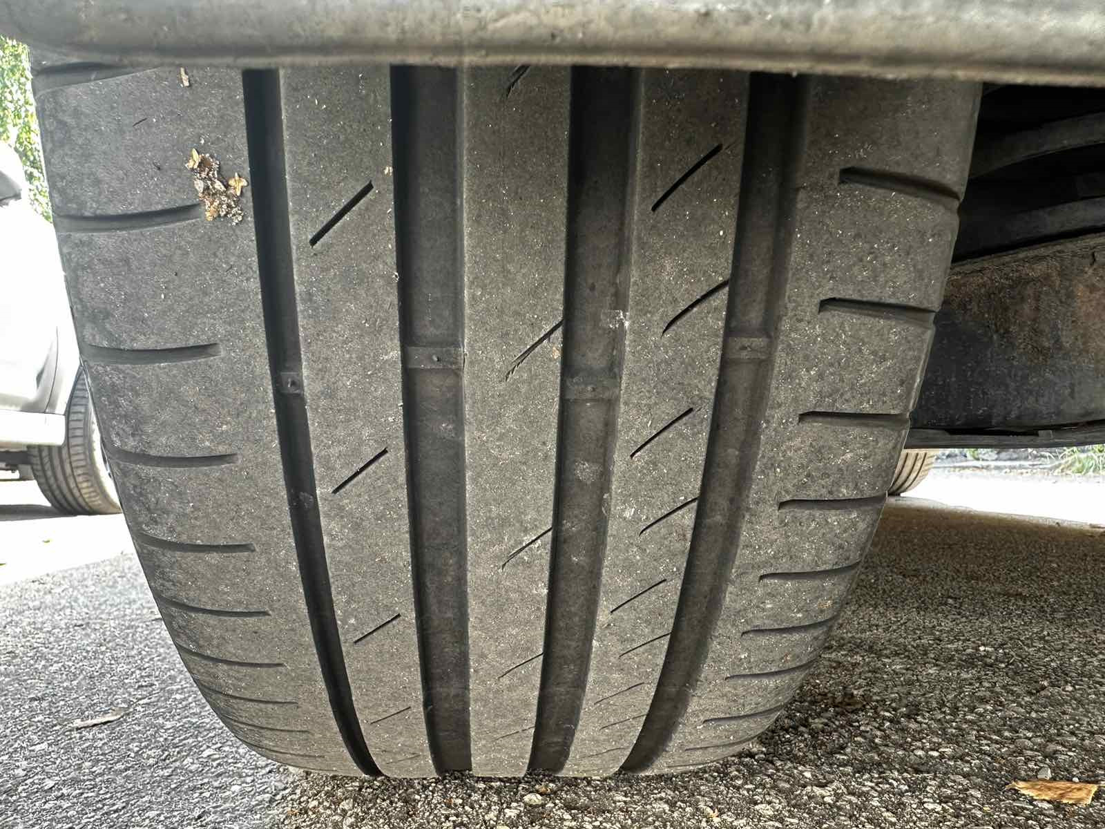 Износ покрышек задней оси больше, чем передней — Volkswagen Tiguan (1G ...