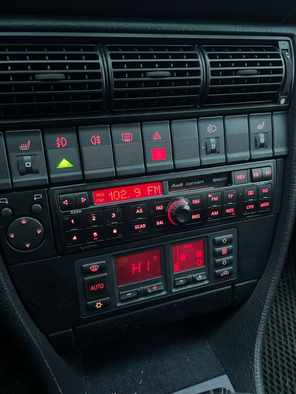 Audi concert Matsushita, а также ремонт задних динамиков Nokia со ...