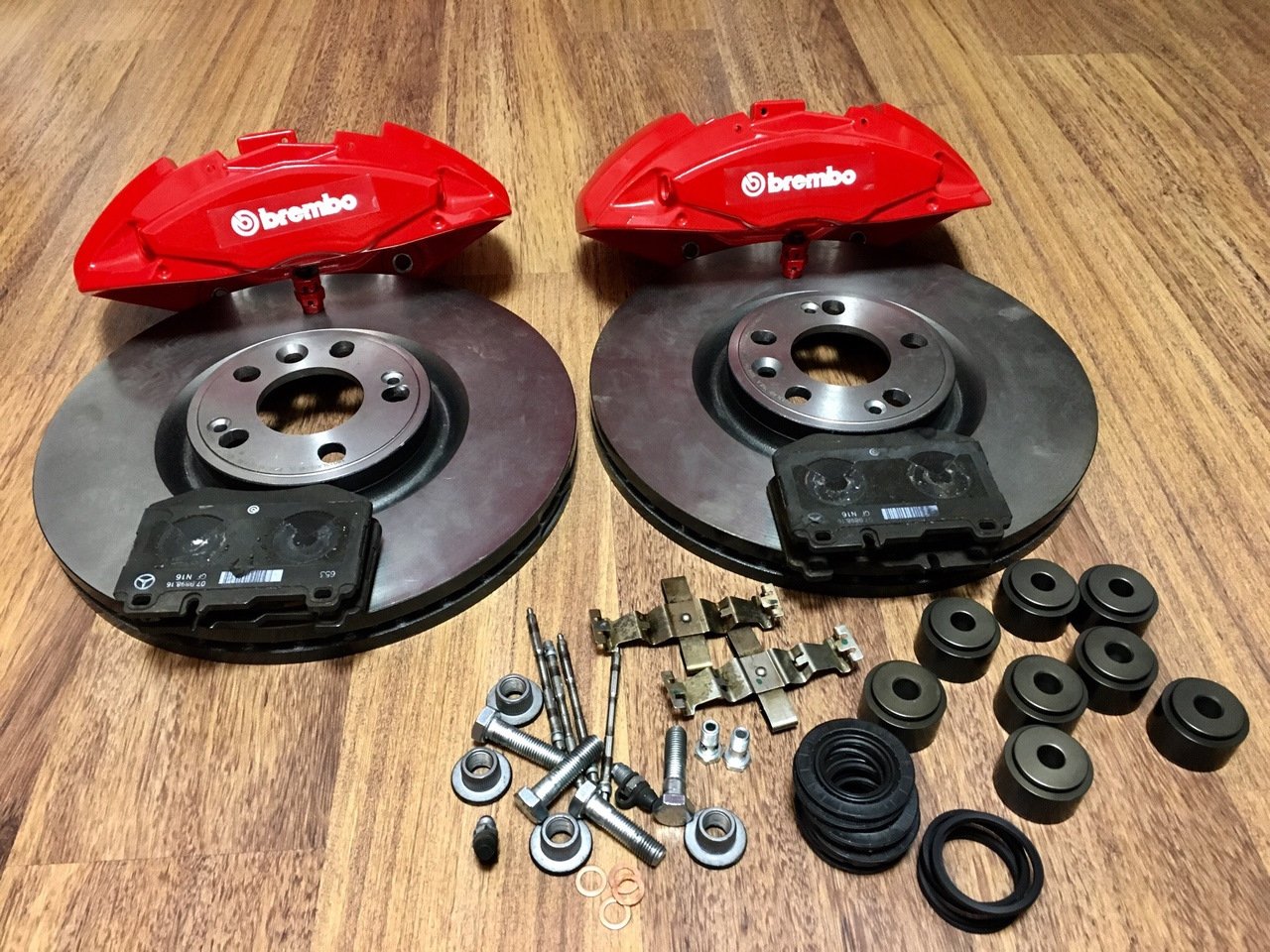 Тормозной диск генезис. Тормозные BREMBO Genesis g70. P50120 BREMBO. Задние тормозные диски Genesis Coupe 2008. Диск тормозной передний вентилируемый Hyundai Genesis Coupe 2009-2016.