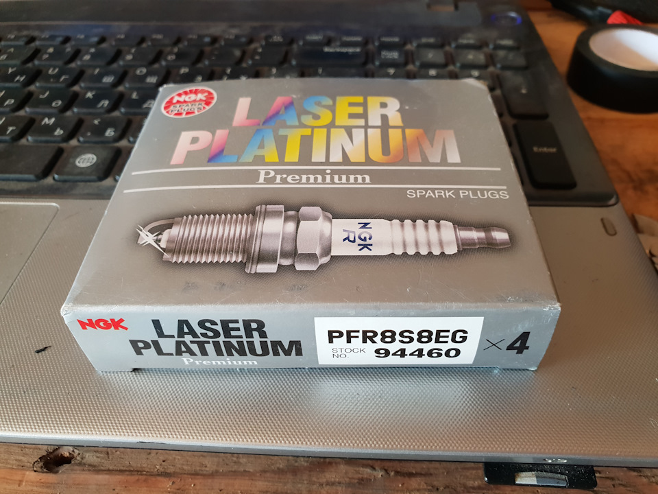 Замена свечей и чистка фильтра нулевого сопротивления — Volkswagen ...