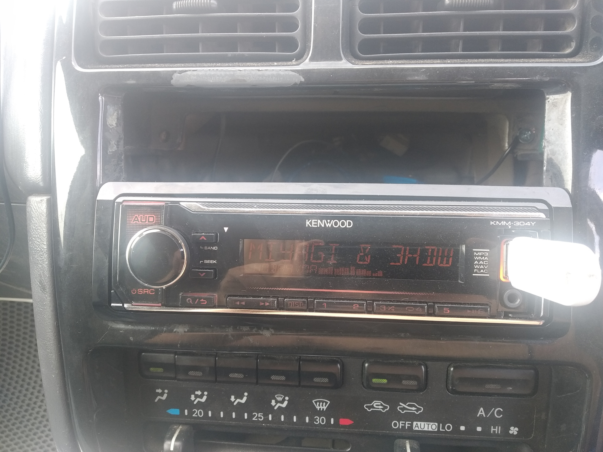 Надоел штат … — Toyota Carina (7G), 1,6 л, 1997 года | автозвук | DRIVE2